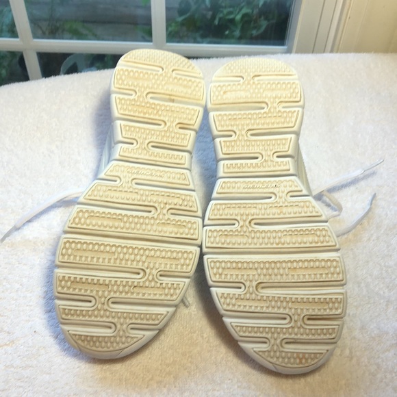 Skechers ELITE White Sneakers - Picture 8 of 8